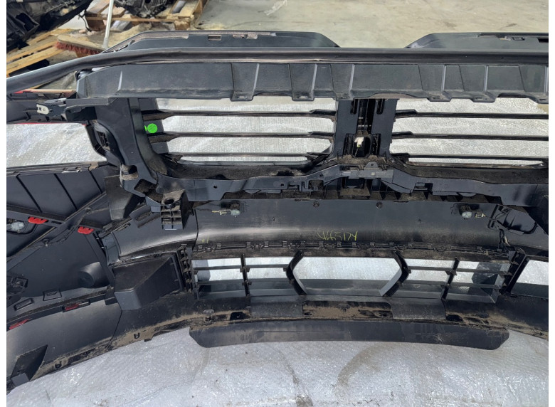 Бампер передний к Бампер передний к BMW XMG09 undefined г. XM G09