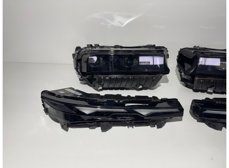 Фара передняя (комплект) к BMW XM G09, 2024г.