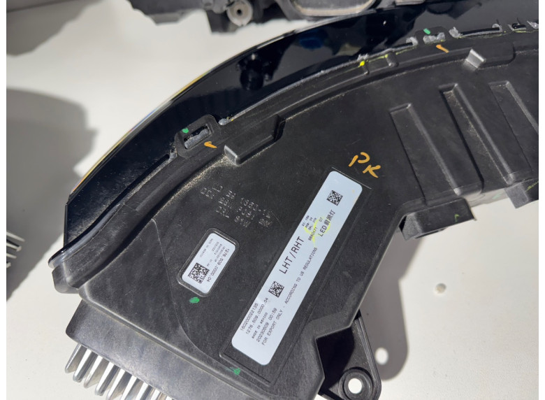 Фара передняя (комплект) к BMW XM G09, 2024г.