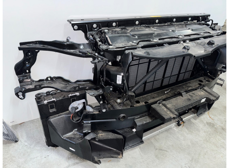 Кассета радиаторов к BMW XM G09, 2024г.