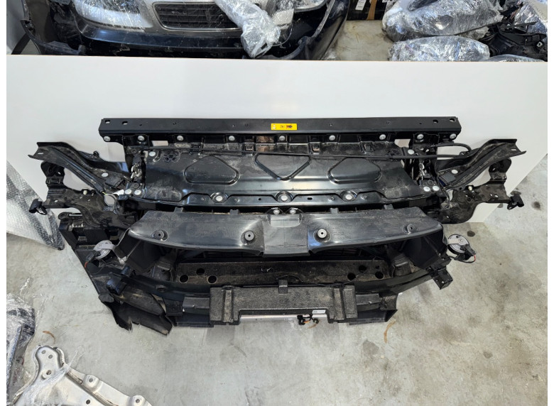 Кассета радиаторов к BMW XM G09, 2024г.