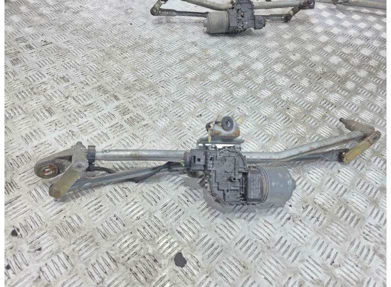 Механизм стеклоочистителя (трапеция дворников) к Audi A4, 2006г.