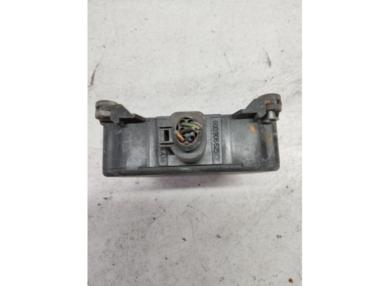 Клапан электромагнитный к Volkswagen Passat, 2006г.