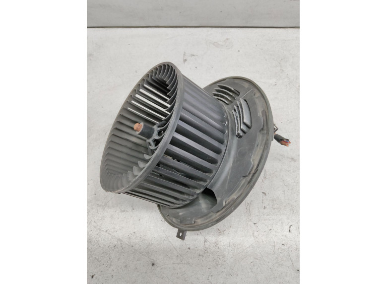 Моторчик печки к BMW 1 E87/E81/E82/E88, 2006г.