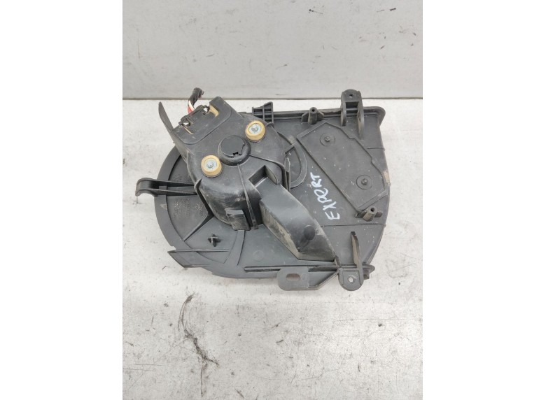 Моторчик печки к Peugeot Expert