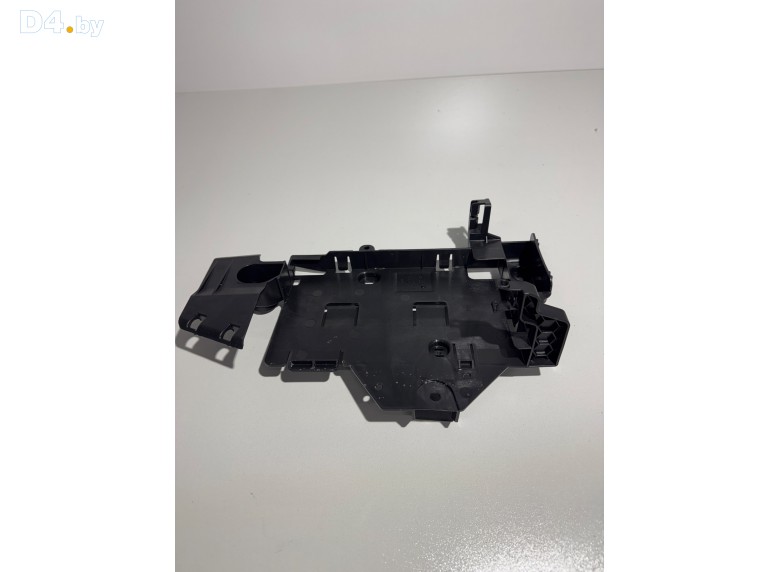 Крепление блока предохранителей к BMW XMG09 undefined г.