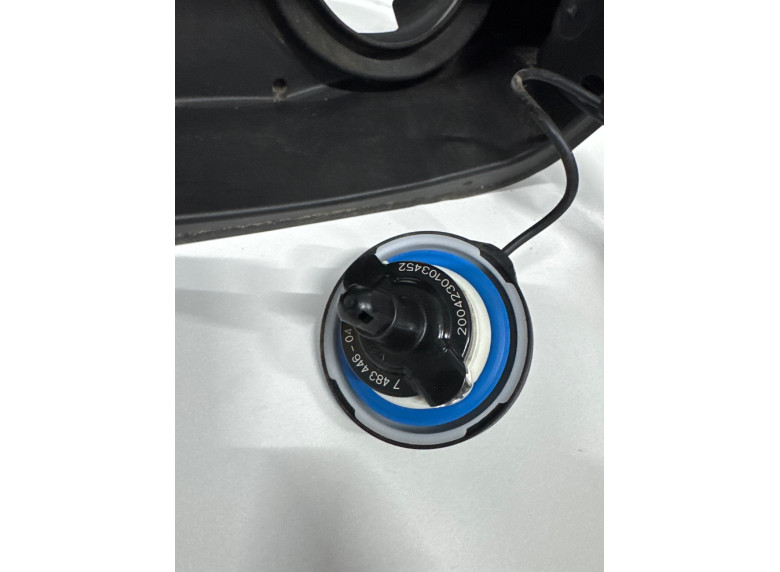 Лючок топливного бака к BMW XM G09, 2024г.