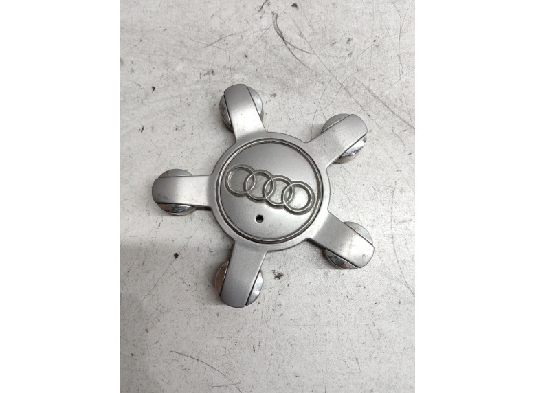 Колпачок литого диска к Audi A4, 2008г.