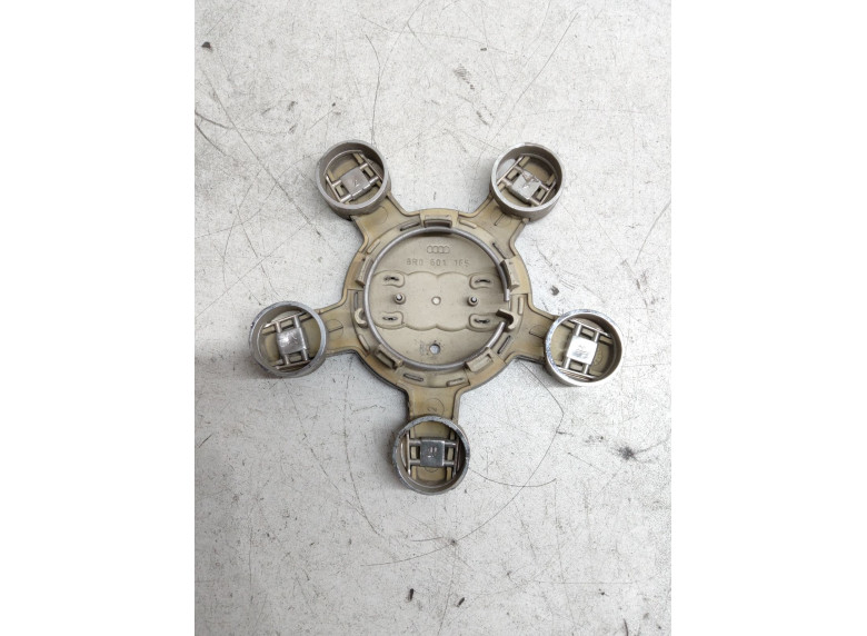 Колпачок литого диска к Audi A4, 2008г.