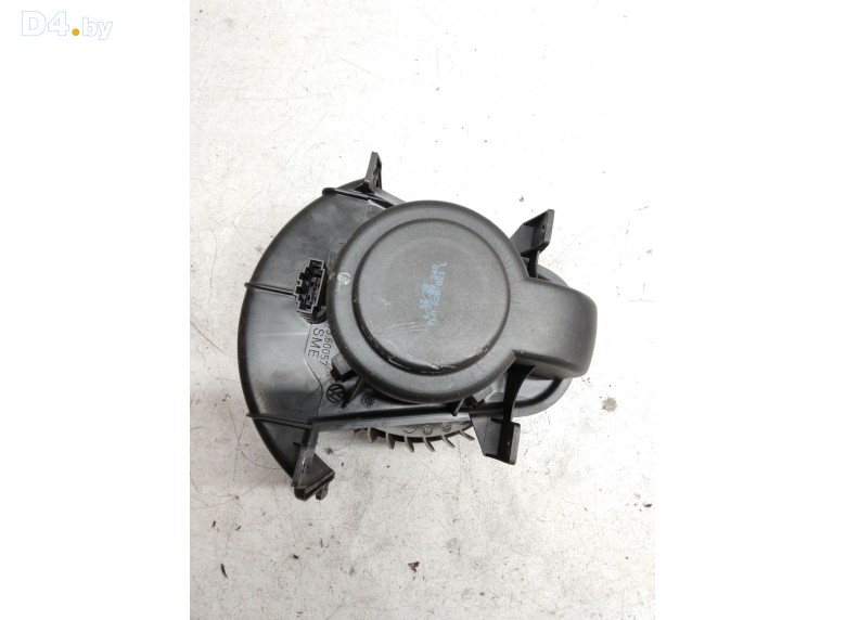 Моторчик печки к Volkswagen Touareg undefined г.