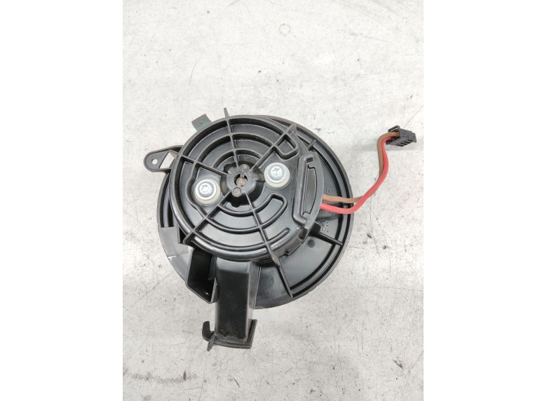 Моторчик печки к Mercedes C W204