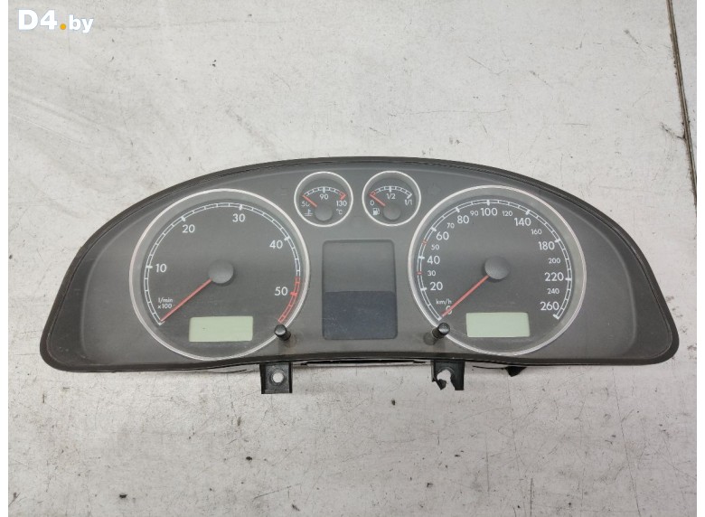 Щиток приборов (приборная панель) к Volkswagen Passat undefined г.