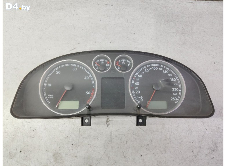 Щиток приборов (приборная панель) к Volkswagen Passat undefined г.