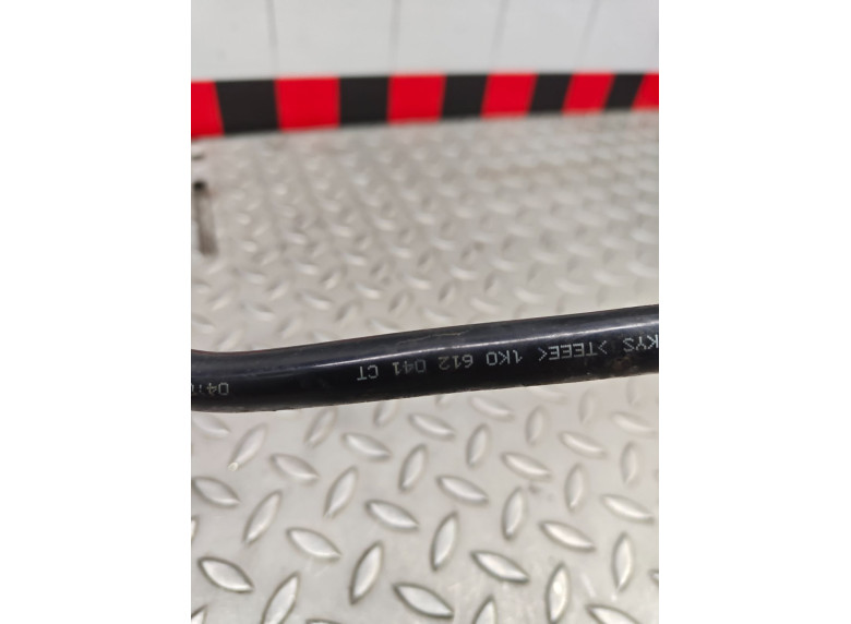 Трубка вакуумного насоса к Audi A3, 2006г.