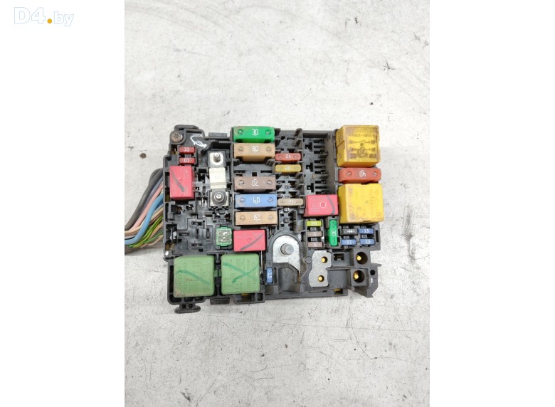 Блок предохранителей к Peugeot 208 undefined г.