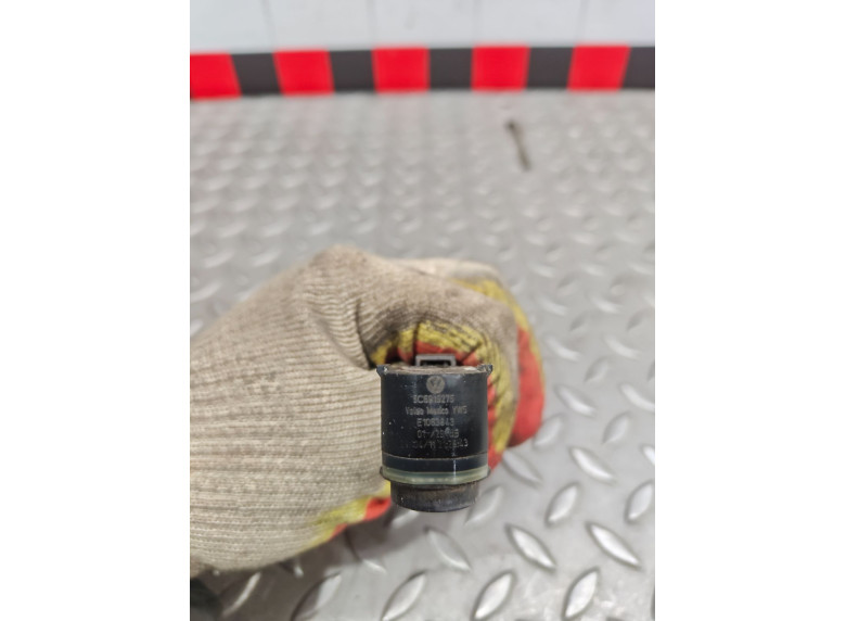 Датчик парктроника к Volkswagen Golf, 2011г.