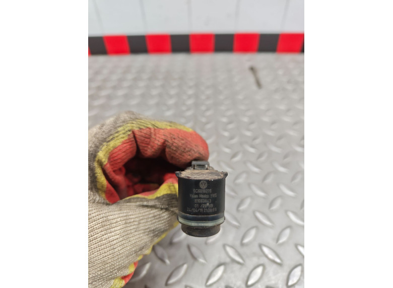 Датчик парктроника к Volkswagen Golf, 2011г.