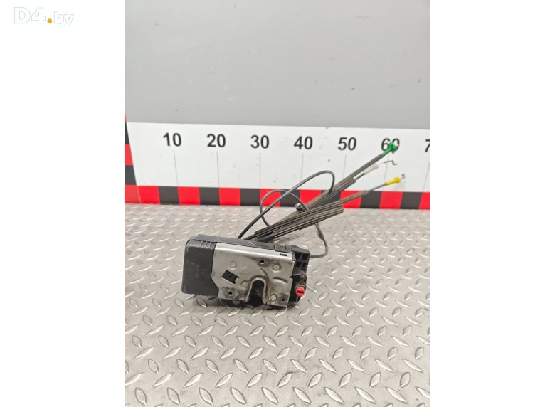 Замок двери сдвижной к Opel Vivaro undefined г.