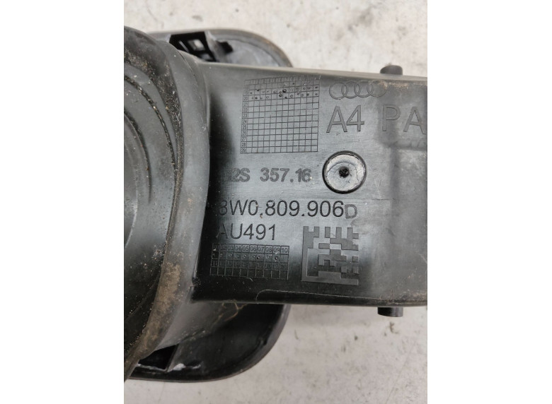 Лючок топливного бака к Audi A4, 2020г.