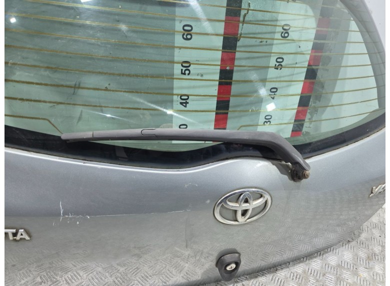 Щеткодержатель задний к Toyota Yaris