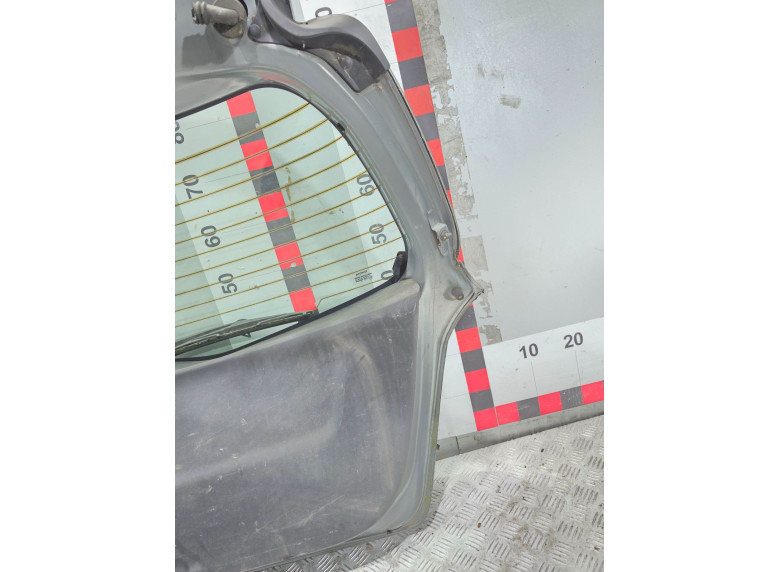 Крышка багажника (дверь 3-5) к Toyota Yaris, 2007г.