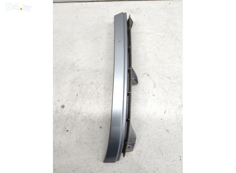 Накладка (ресничка) правой фары к Opel Zafira undefined г.