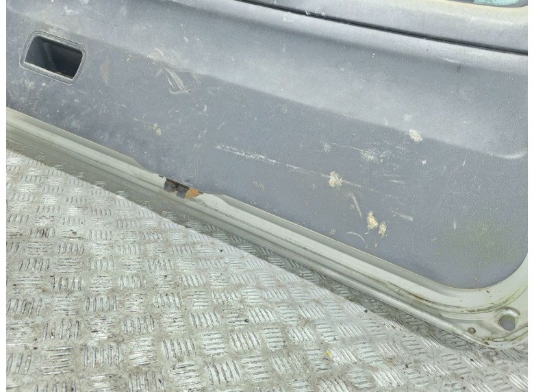 Крышка багажника (дверь 3-5) к Крышка багажника (дверь 3-5) к Mitsubishi SpaceStar undefined г. Space Star