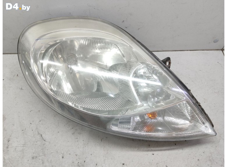 Фара правая к Opel Vivaro undefined г.