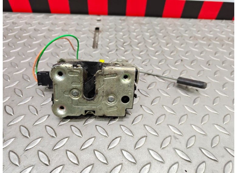 Замок двери передней правой к Renault Master