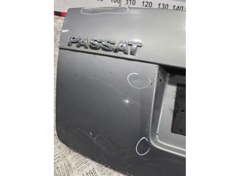 Крышка багажника (дверь 3-5) к Volkswagen Passat, 2002г.