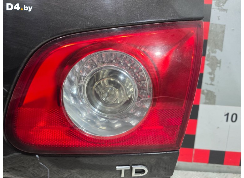 Фонарь крышки багажника правый к Volkswagen Passat undefined г.