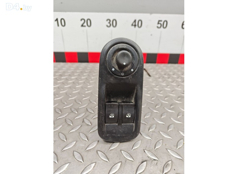 Блок управления стеклоподъемниками к Renault Master undefined г.