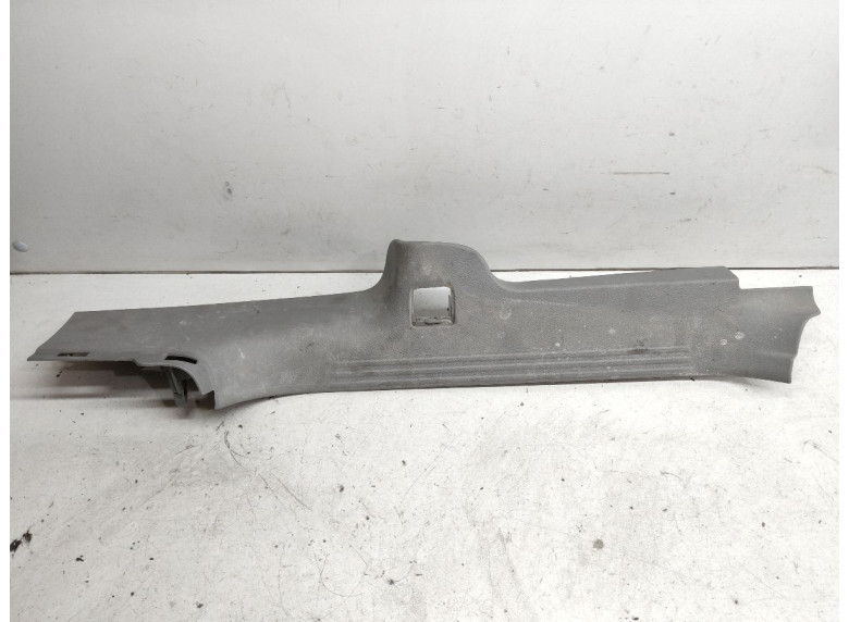 Накладка на порог к Renault Laguna, 2001г.
