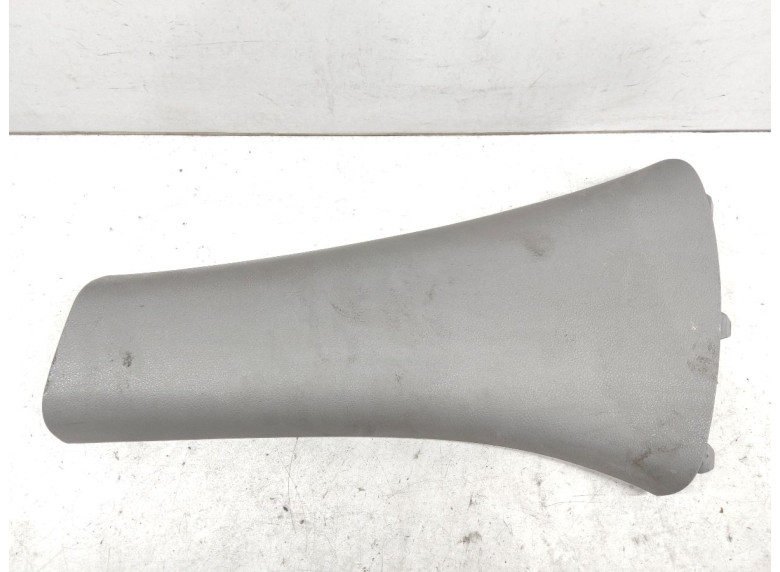 Обшивка стойки центральной левой к Renault Laguna, 2001г.