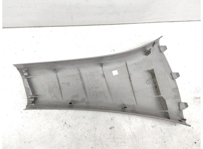 Обшивка стойки центральной левой к Renault Laguna, 2001г.