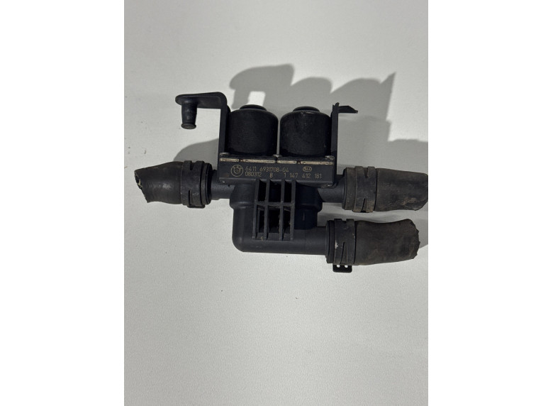 Кран отопителя (печки) к BMW 5 E60/E61, 2005г.