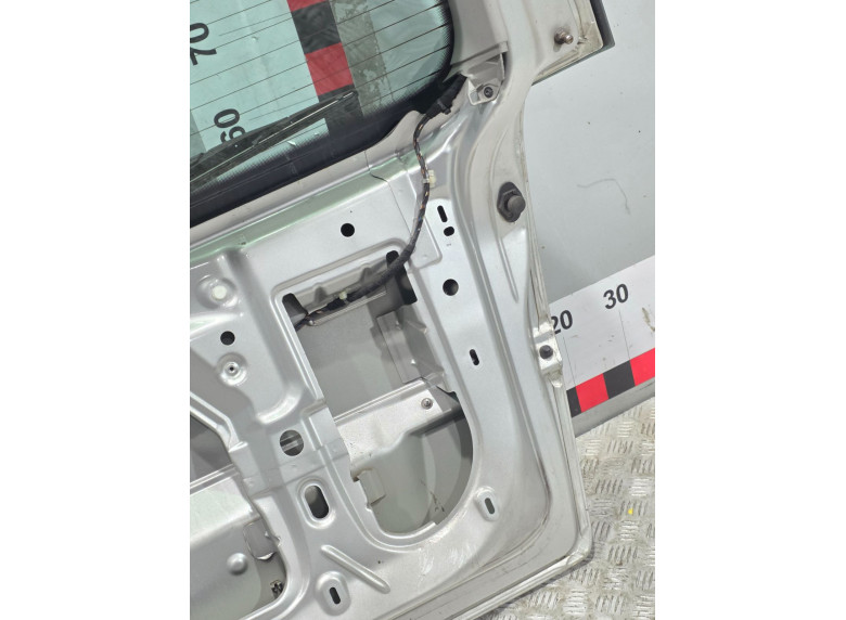 Крышка багажника (дверь 3-5) к Opel Zafira, 2006г.