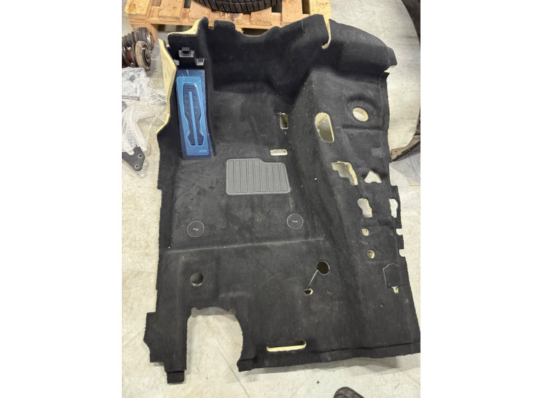 Ковер салонный к BMW XM G09, 2024г.