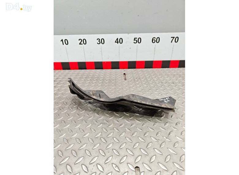 Кронштейн крепления бампера переднего к Volkswagen Passat undefined г.