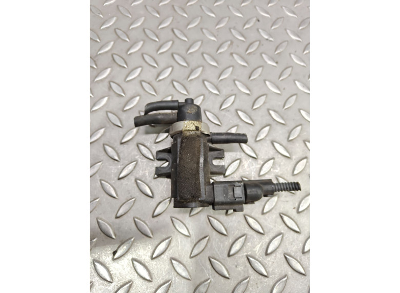 Клапан электромагнитный к Volkswagen Passat, 2002г.