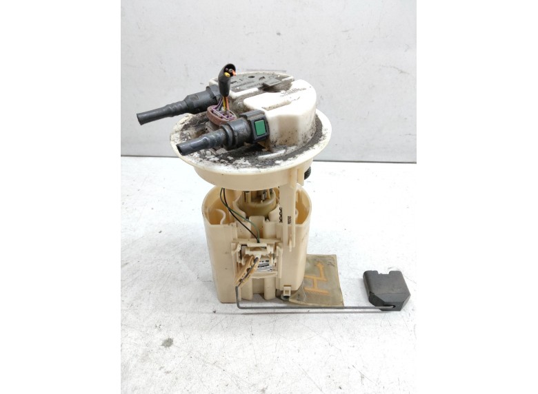 Насос топливный к Peugeot 406