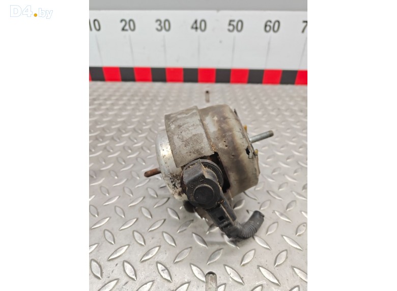 Подушка крепления двигателя к Audi A4 undefined г.