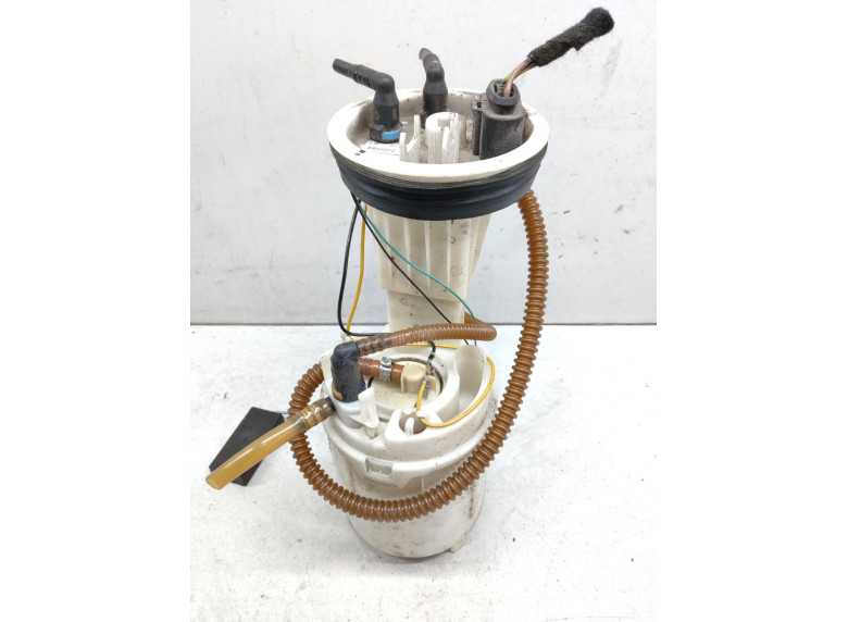 Насос топливный к Audi A4, 2005г.