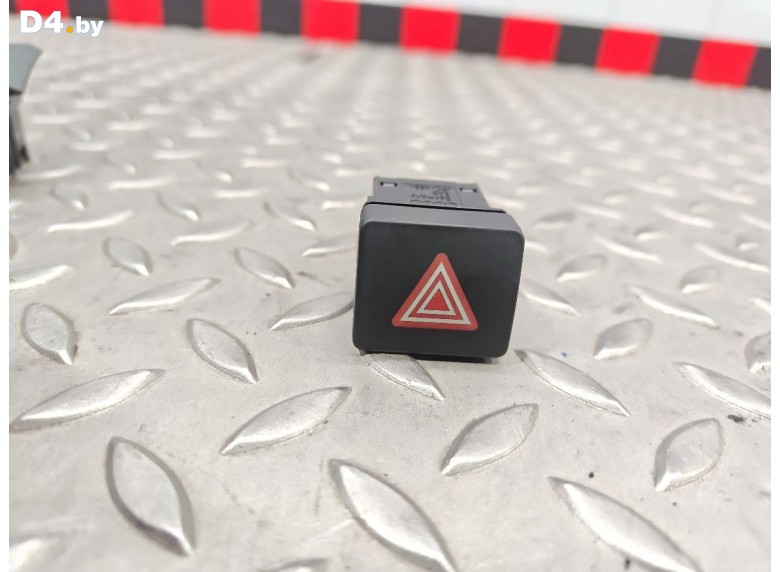 Кнопка аварийной сигнализации к Audi A4 undefined г.