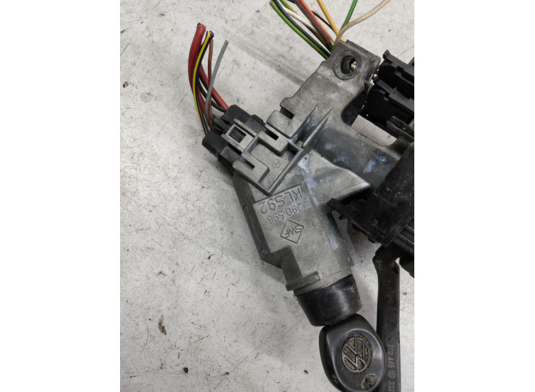 Замок зажигания к Volkswagen Passat, 1992г.