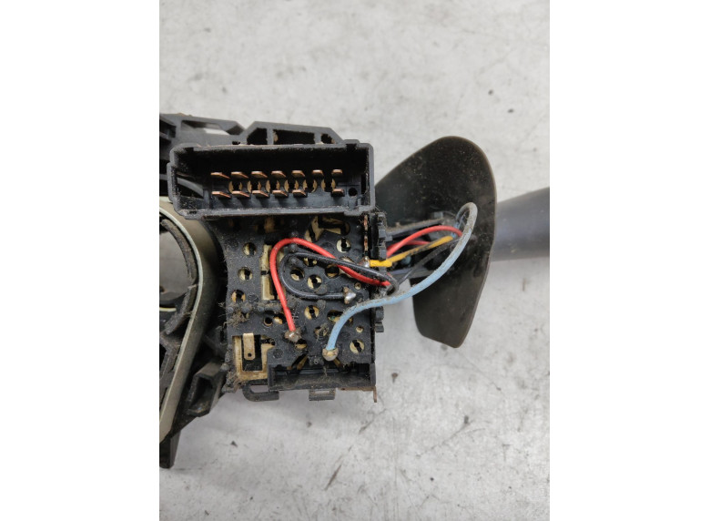 Переключатель поворотов к Dacia Logan, 2008г.