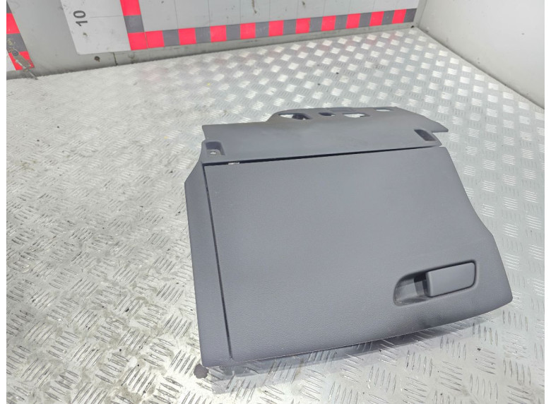 Бардачок к Audi A4, 2021г.