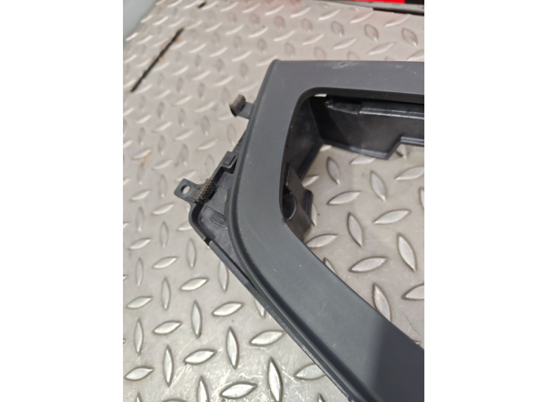 Консоль салона (кулисная часть) к Audi A4, 2020г.