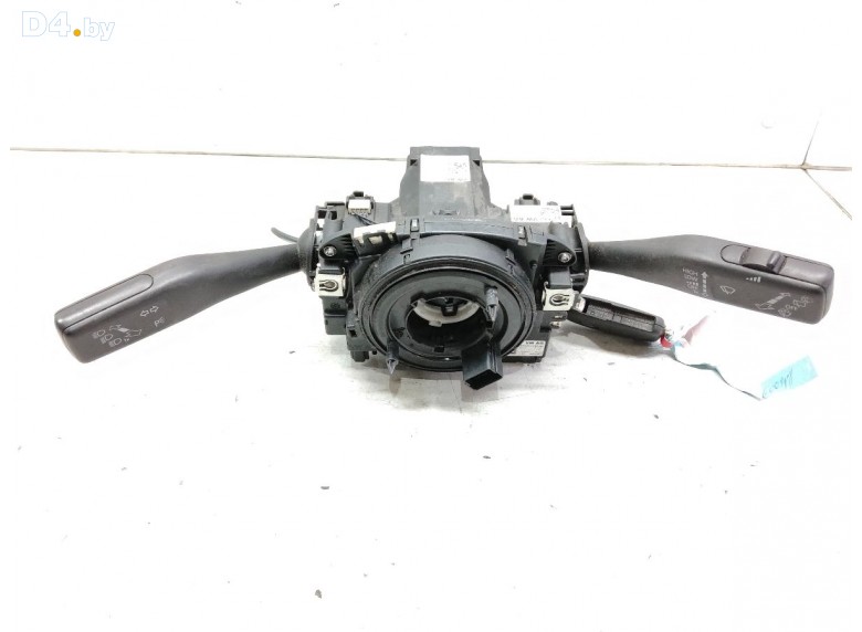 Переключатель подрулевой (стрекоза) к Volkswagen Caddy undefined г.