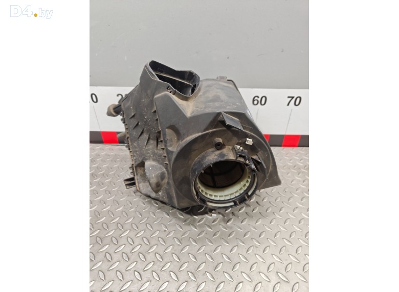 Корпус воздушного фильтра к Audi A6 undefined г.